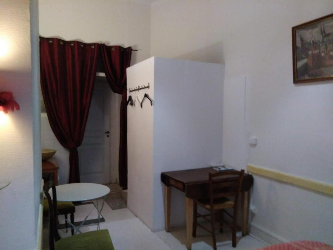 Chambres Les Soyeuses ลียง ภายนอก รูปภาพ